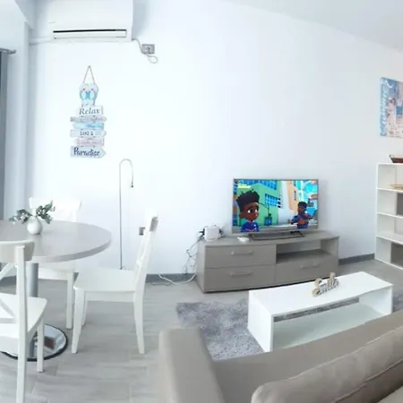 Appartement Alezzi Cozy Năvodari