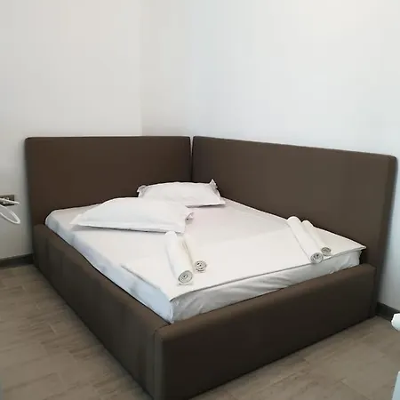Alezzi Cozy Apartamento Năvodari
